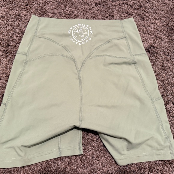 Gymshark Legacy Shorts - Picture 3 of 6